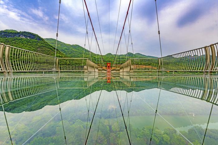 BIM建筑|苍宇镜廊,湟川三峡擎天玻璃桥 / 浙江大学建筑设计研究院 BIM建筑|苍宇镜廊,湟川三峡擎天玻璃桥 / 浙江大学建筑设计研究院