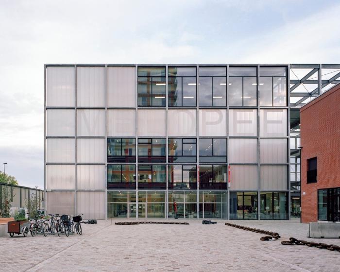 BIM建筑|比利时框架学校:一座活力社区公园 / Xaveer De Geyter Architects BIM建筑|比利时框架学校:一座活力社区公园 / Xaveer De Geyter Architects