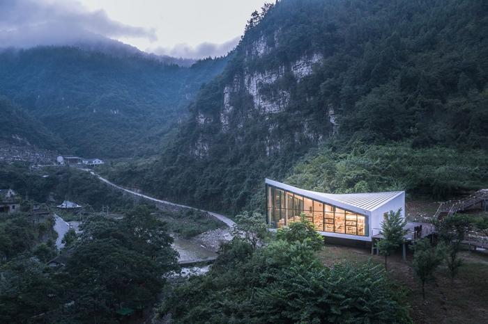 BIM建筑|809兵工厂遗址改造 - 崖顶茶吧 / 三文建筑 BIM建筑|809兵工厂遗址改造 - 崖顶茶吧 / 三文建筑
