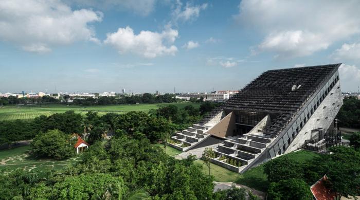 BIM建筑|泰国农业部金禧年博物馆,“倾倒”的大楼 / Plan Architect BIM建筑|泰国农业部金禧年博物馆,“倾倒”的大楼 / Plan Architect