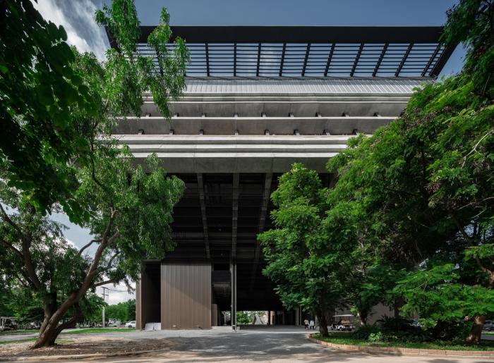 BIM建筑|泰国农业部金禧年博物馆,“倾倒”的大楼 / Plan Architect BIM建筑|泰国农业部金禧年博物馆,“倾倒”的大楼 / Plan Architect