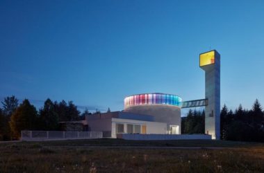 BIM建筑|上帝的触摸,捷克彩虹教堂“Beatified Restituta” / Atelier Stepan-BIM建筑网