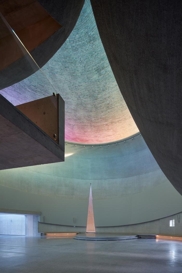 BIM建筑|上帝的触摸,捷克彩虹教堂“Beatified Restituta” / Atelier Stepan BIM建筑|上帝的触摸,捷克彩虹教堂“Beatified Restituta” / Atelier Stepan