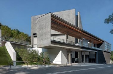 BIM建筑|错位咬合,营造光影院落——车公庙体育馆 / 建筑署-BIM建筑网
