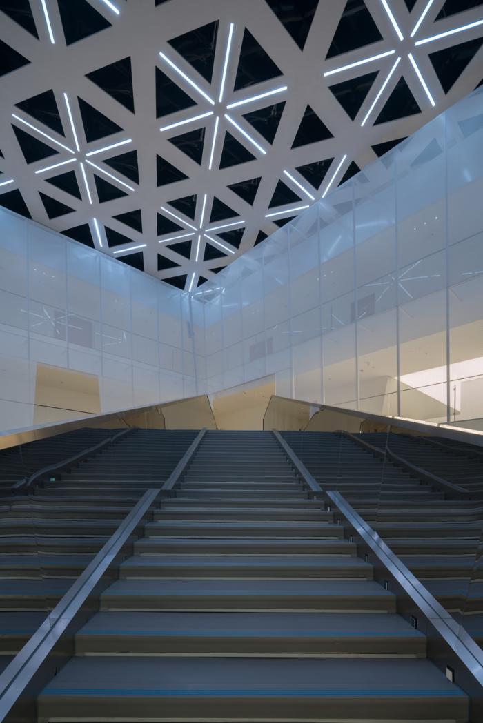 BIM建筑|荒野上的汉白玉——水发·信息小镇产业展示中心 / aoe|事建组 BIM建筑|荒野上的汉白玉——水发·信息小镇产业展示中心 / aoe|事建组