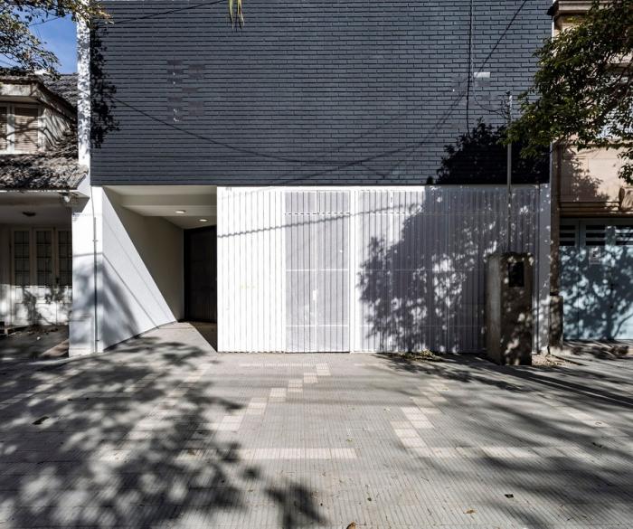 BIM建筑|卡塔马卡公寓,以诗与艺术点缀空白 / Carlos Alejandro Ciravegna BIM建筑|卡塔马卡公寓,以诗与艺术点缀空白 / Carlos Alejandro Ciravegna