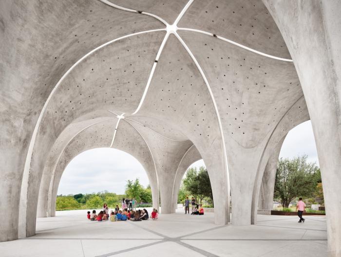 BIM建筑|混凝土“花瓣”展亭——汇流公园 / Lake|Flato Architects BIM建筑|混凝土“花瓣”展亭——汇流公园 / Lake|Flato Architects