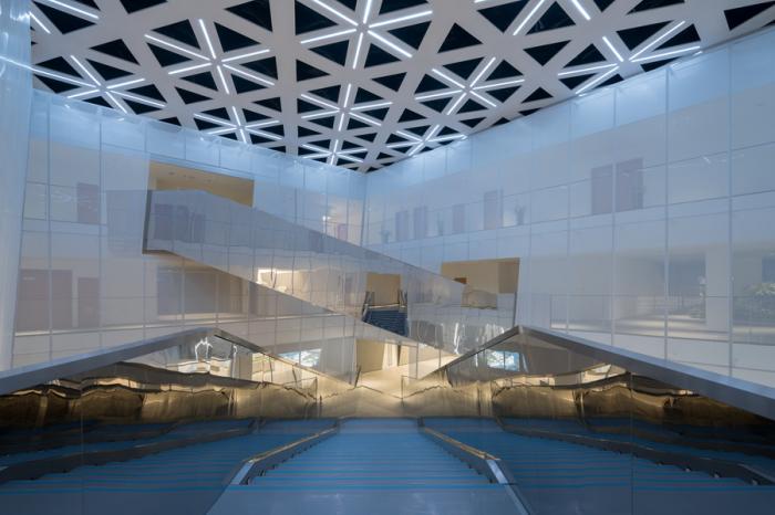 BIM建筑|荒野上的汉白玉——水发·信息小镇产业展示中心 / aoe|事建组 BIM建筑|荒野上的汉白玉——水发·信息小镇产业展示中心 / aoe|事建组