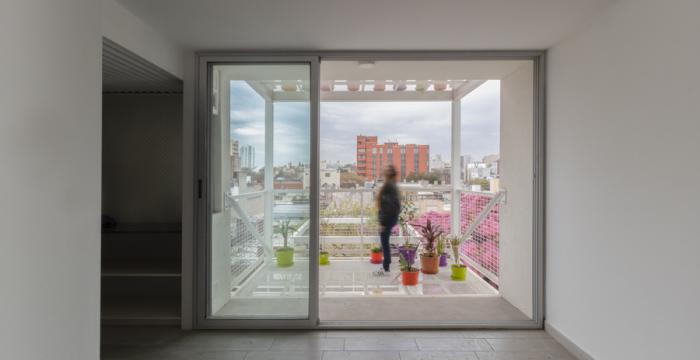BIM建筑|卡塔马卡公寓,以诗与艺术点缀空白 / Carlos Alejandro Ciravegna BIM建筑|卡塔马卡公寓,以诗与艺术点缀空白 / Carlos Alejandro Ciravegna