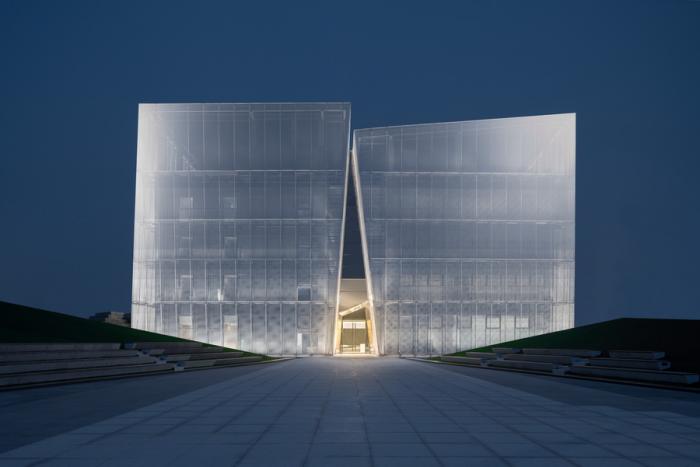 BIM建筑|荒野上的汉白玉——水发·信息小镇产业展示中心 / aoe|事建组 BIM建筑|荒野上的汉白玉——水发·信息小镇产业展示中心 / aoe|事建组
