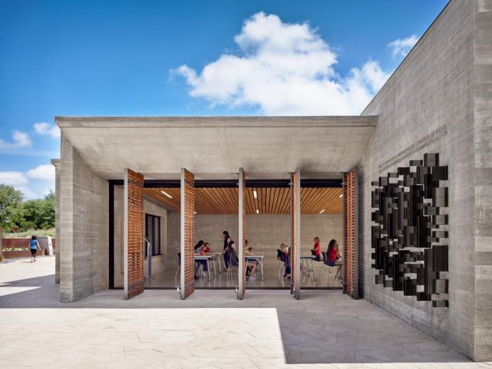 BIM建筑|混凝土“花瓣”展亭——汇流公园 / Lake|Flato Architects BIM建筑|混凝土“花瓣”展亭——汇流公园 / Lake|Flato Architects