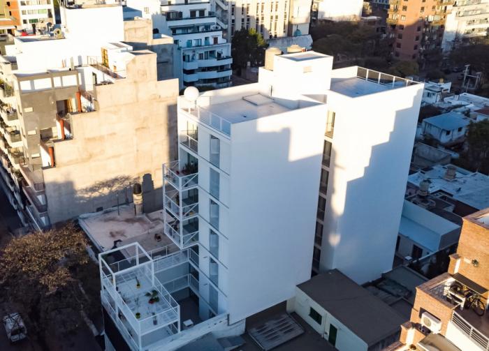BIM建筑|卡塔马卡公寓,以诗与艺术点缀空白 / Carlos Alejandro Ciravegna BIM建筑|卡塔马卡公寓,以诗与艺术点缀空白 / Carlos Alejandro Ciravegna