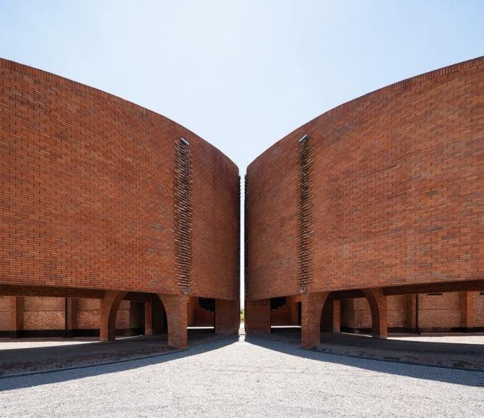 BIM建筑|陶仓艺术中心,嘉兴 / 裸筑更新 BIM建筑|陶仓艺术中心,嘉兴 / 裸筑更新