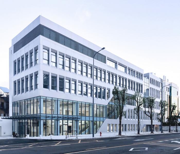 BIM建筑|深圳宝安区航城社区健康服务中心 / 深圳中海世纪建筑设计有限公司 BIM建筑|深圳宝安区航城社区健康服务中心 / 深圳中海世纪建筑设计有限公司