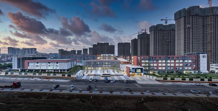 BIM建筑|长沙康礼·克雷格公学 / 象外营造工作室 & 深圳市建筑设计研究总院有限公司 BIM建筑|长沙康礼·克雷格公学 / 象外营造工作室 & 深圳市建筑设计研究总院有限公司
