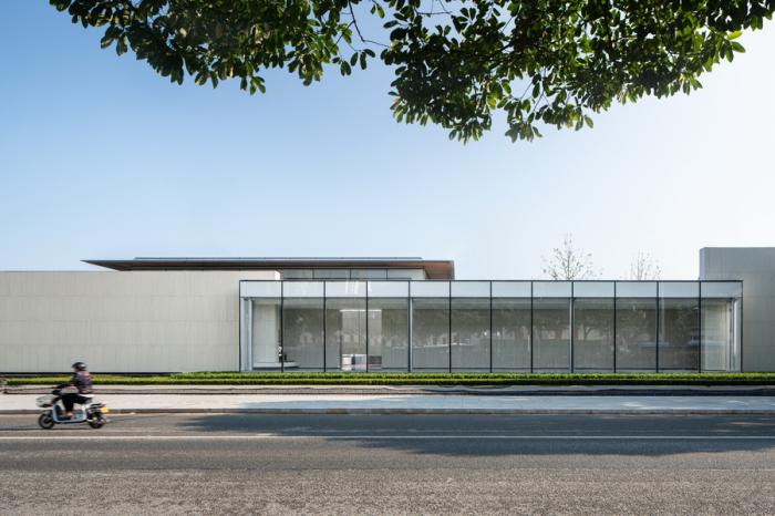 BIM建筑|十棵大香樟下的三进院子:未来城展示馆 / 孟凡浩-gad · line+ studio BIM建筑|十棵大香樟下的三进院子:未来城展示馆 / 孟凡浩-gad · line+ studio