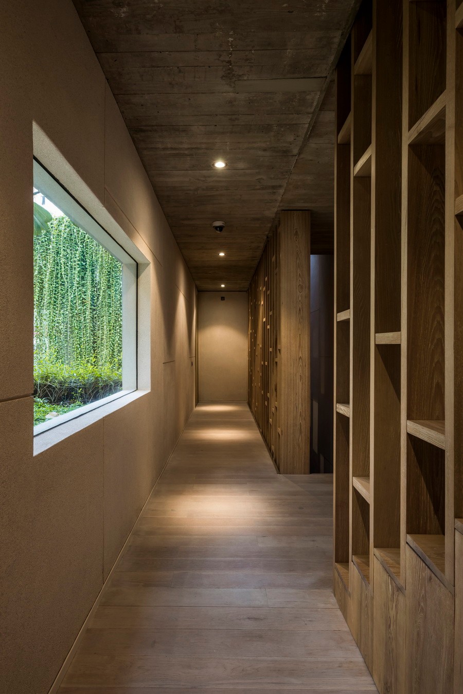 BIM建筑|越南Tan Dinh住宅,简居于“桥上” / MIA Design Studio BIM建筑|越南Tan Dinh住宅,简居于“桥上” / MIA Design Studio