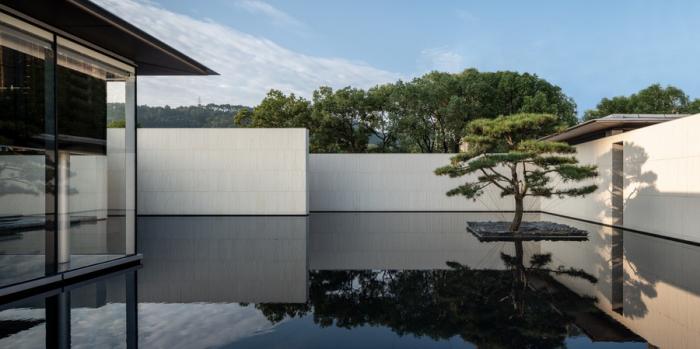 BIM建筑|十棵大香樟下的三进院子:未来城展示馆 / 孟凡浩-gad · line+ studio BIM建筑|十棵大香樟下的三进院子:未来城展示馆 / 孟凡浩-gad · line+ studio