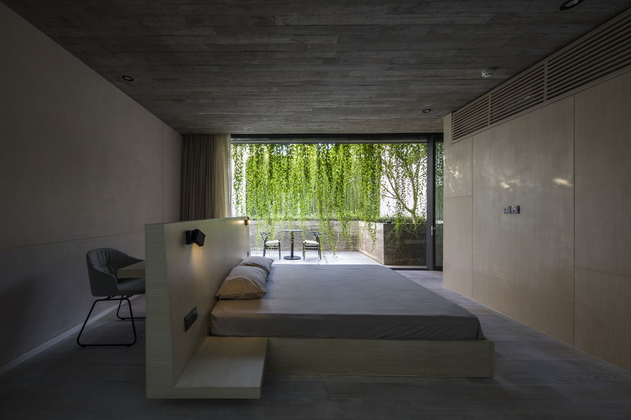 BIM建筑|越南Tan Dinh住宅,简居于“桥上” / MIA Design Studio BIM建筑|越南Tan Dinh住宅,简居于“桥上” / MIA Design Studio