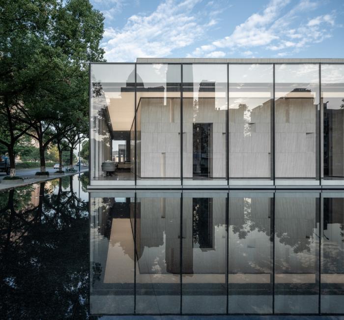 BIM建筑|十棵大香樟下的三进院子:未来城展示馆 / 孟凡浩-gad · line+ studio BIM建筑|十棵大香樟下的三进院子:未来城展示馆 / 孟凡浩-gad · line+ studio