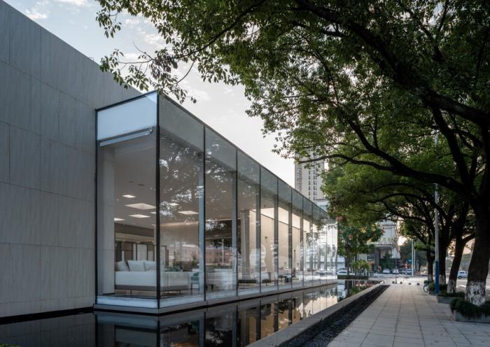 BIM建筑|十棵大香樟下的三进院子:未来城展示馆 / 孟凡浩-gad · line+ studio BIM建筑|十棵大香樟下的三进院子:未来城展示馆 / 孟凡浩-gad · line+ studio