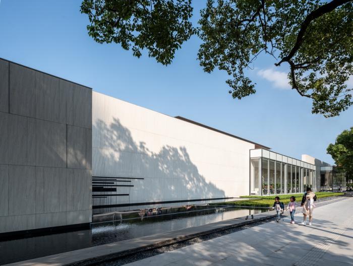 BIM建筑|十棵大香樟下的三进院子:未来城展示馆 / 孟凡浩-gad · line+ studio BIM建筑|十棵大香樟下的三进院子:未来城展示馆 / 孟凡浩-gad · line+ studio