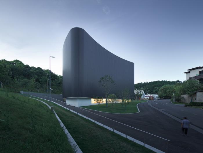 BIM建筑|华茂艺术教育博物馆 / 阿尔瓦罗·西扎 + 卡洛斯·卡斯塔涅拉 BIM建筑|华茂艺术教育博物馆 / 阿尔瓦罗·西扎 + 卡洛斯·卡斯塔涅拉