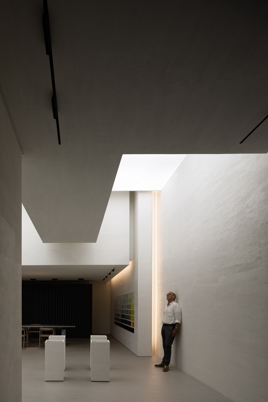 BIM建筑|ANBONG HOME 艺术涂料展厅 / 艾克建筑设计 BIM建筑|ANBONG HOME 艺术涂料展厅 / 艾克建筑设计