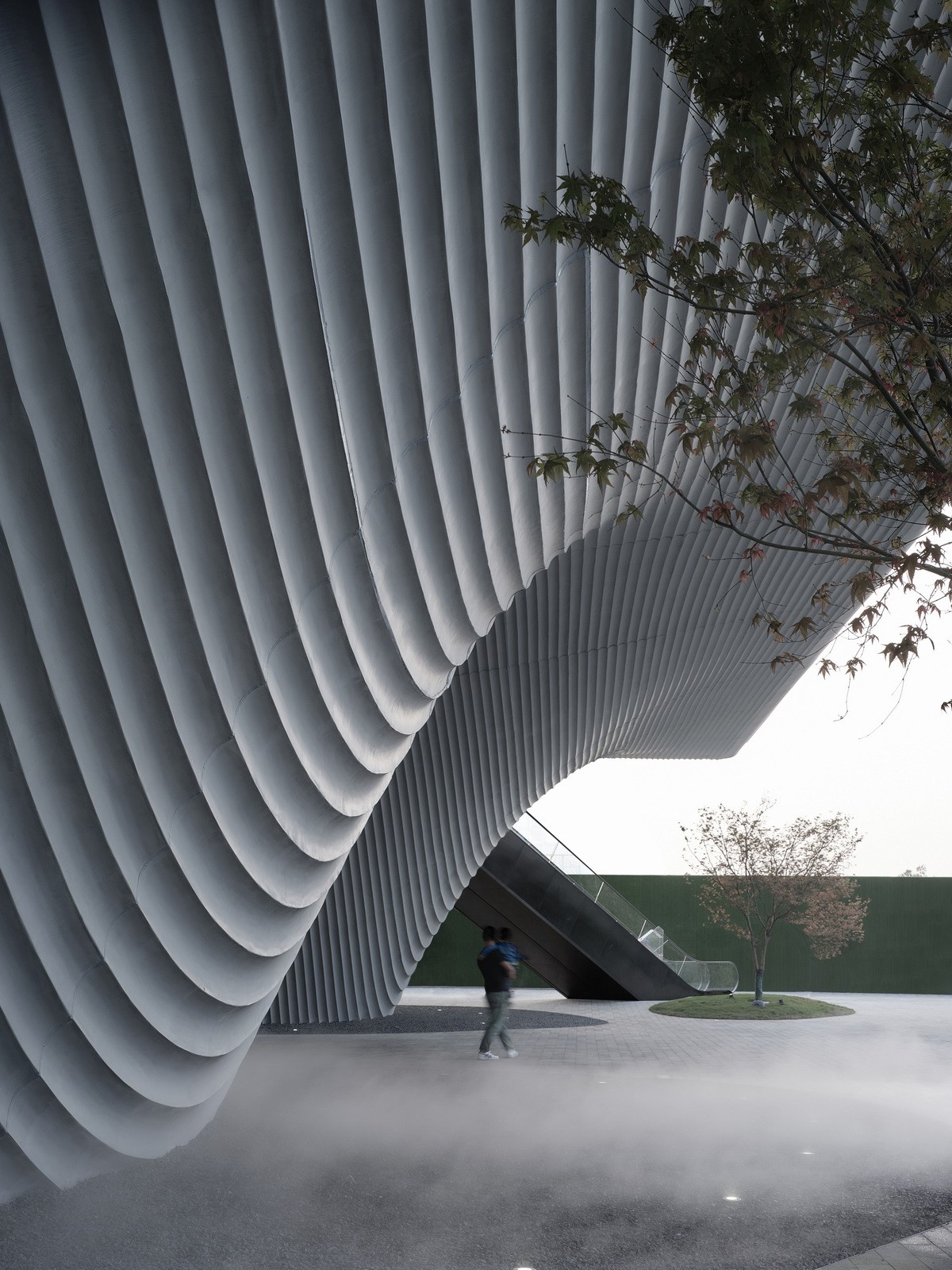 BIM建筑|漂浮之门——西安沣东新城莱安社区中心 / EID Architecture BIM建筑|漂浮之门——西安沣东新城莱安社区中心 / EID Architecture