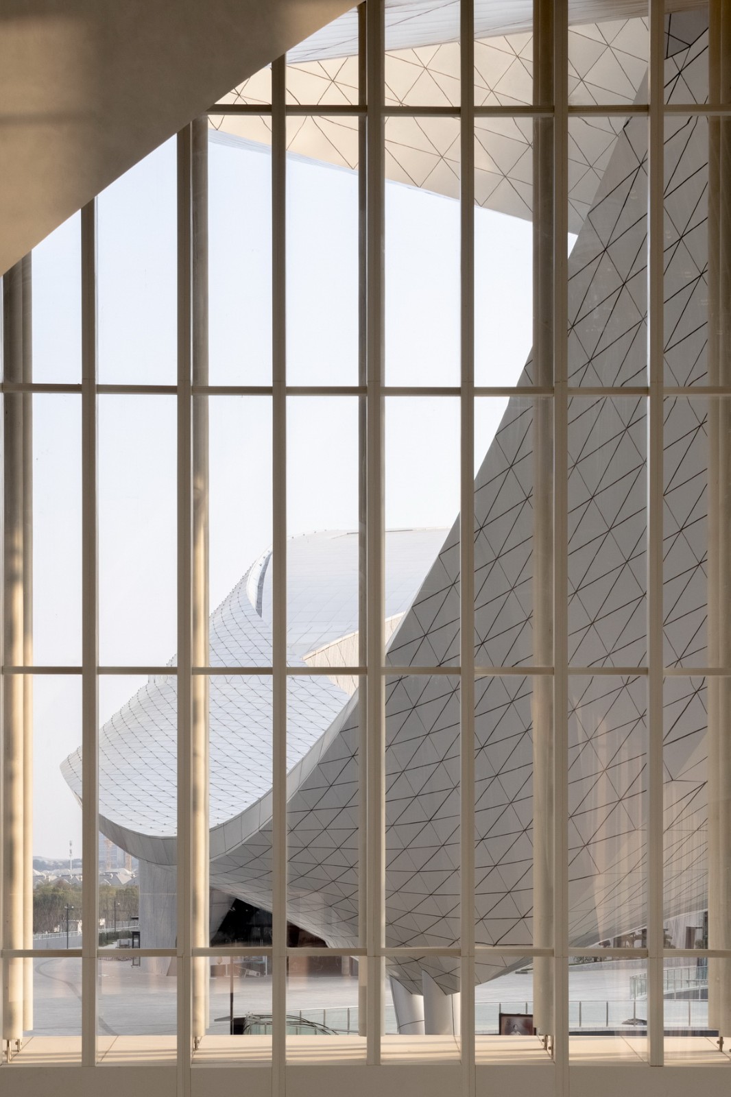 BIM建筑|苏州湾大剧院:太湖之畔的“飘带” / 克里斯蒂安·德·包赞巴克 BIM建筑|苏州湾大剧院:太湖之畔的“飘带” / 克里斯蒂安·德·包赞巴克