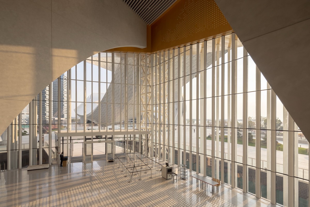 BIM建筑|苏州湾大剧院:太湖之畔的“飘带” / 克里斯蒂安·德·包赞巴克 BIM建筑|苏州湾大剧院:太湖之畔的“飘带” / 克里斯蒂安·德·包赞巴克