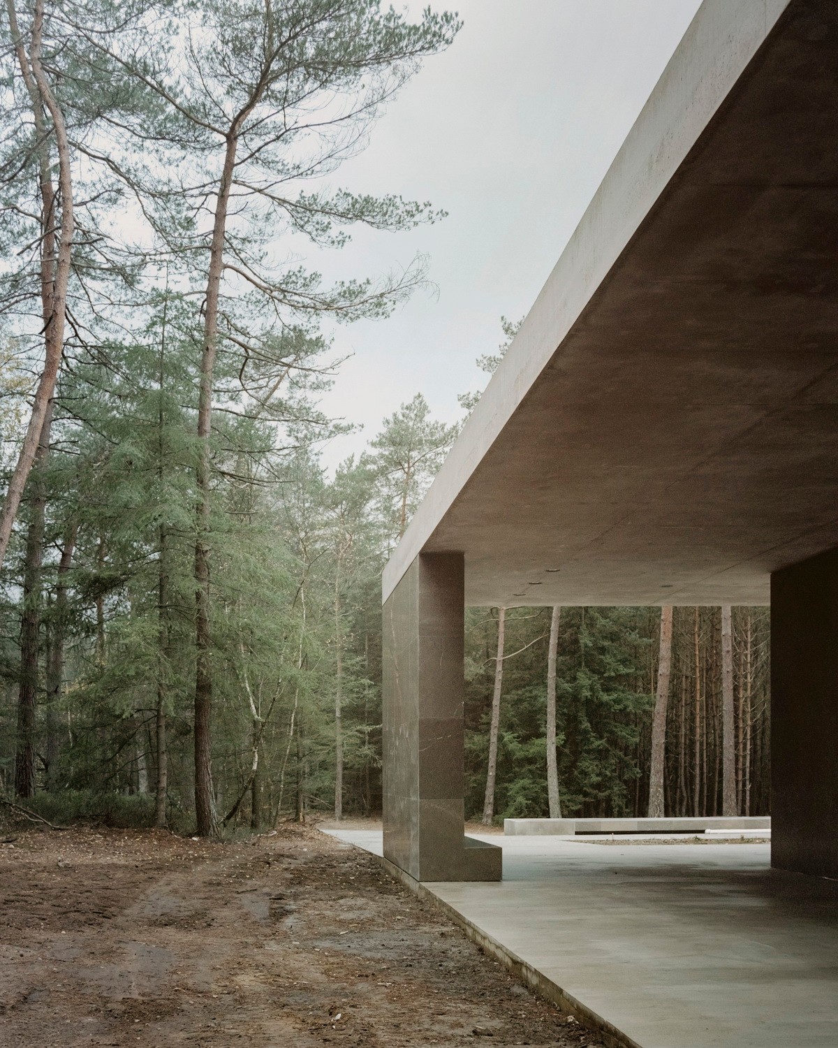 BIM建筑|荷兰受害者纪念堂“卢嫩馆”,消隐而平和 / KAAN Architecten BIM建筑|荷兰受害者纪念堂“卢嫩馆”,消隐而平和 / KAAN Architecten