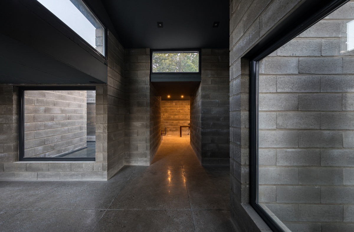 BIM建筑|Aptus 工厂展厅,庭院与光影之歌 / Hooba Design BIM建筑|Aptus 工厂展厅,庭院与光影之歌 / Hooba Design