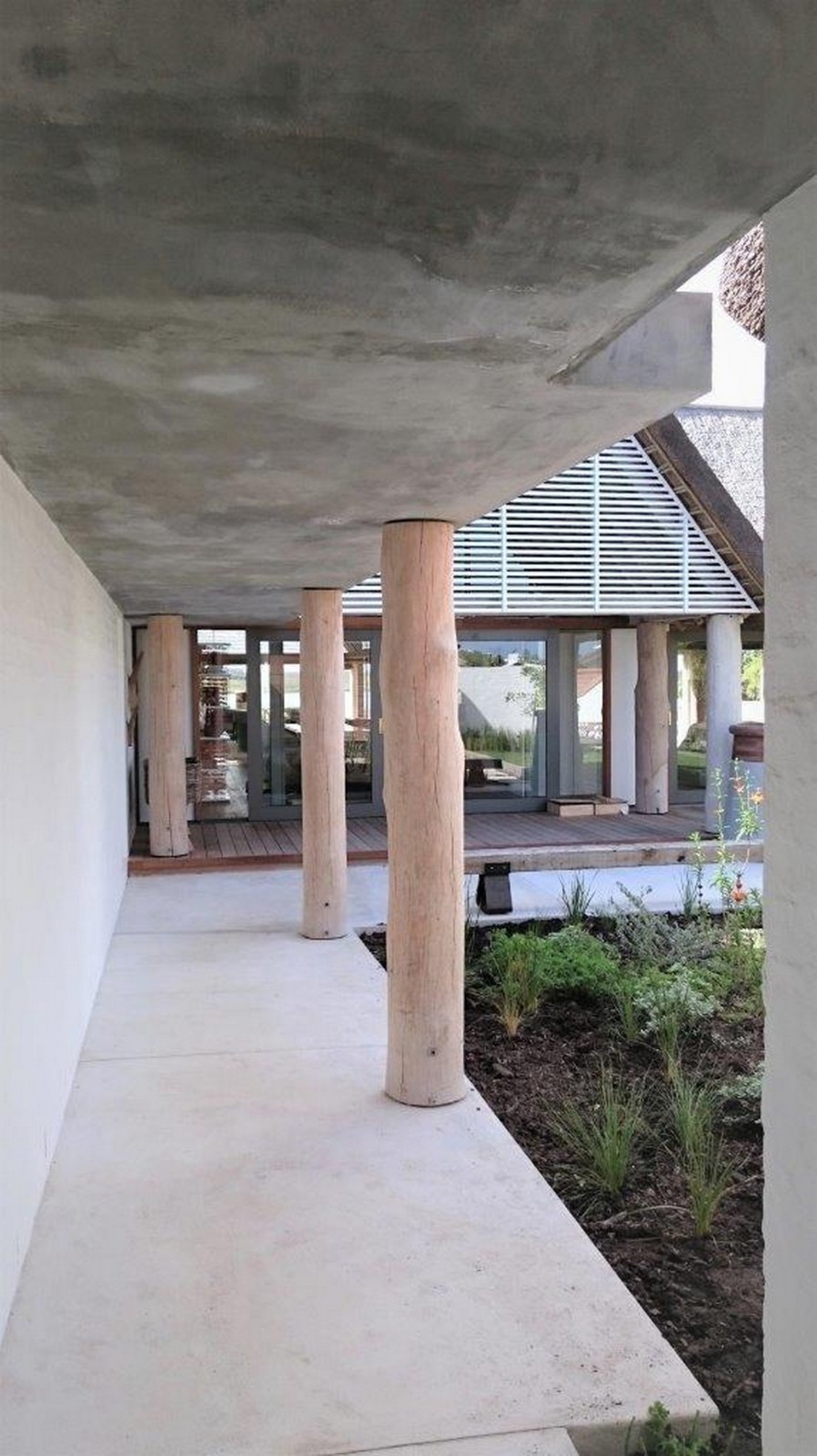 BIM建筑|南非乡村度假屋,乡土粗野主义 / Bert Pepler Architects BIM建筑|南非乡村度假屋,乡土粗野主义 / Bert Pepler Architects