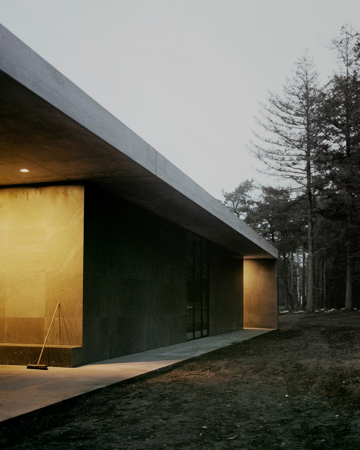 BIM建筑|荷兰受害者纪念堂“卢嫩馆”,消隐而平和 / KAAN Architecten BIM建筑|荷兰受害者纪念堂“卢嫩馆”,消隐而平和 / KAAN Architecten