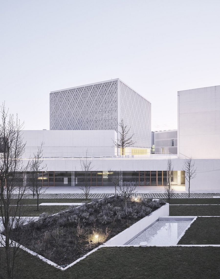 BIM建筑|纯净与圣洁:卢布尔雅那伊斯兰宗教与文化中心 / Bevk Perović arhitekti BIM建筑|纯净与圣洁:卢布尔雅那伊斯兰宗教与文化中心 / Bevk Perović arhitekti