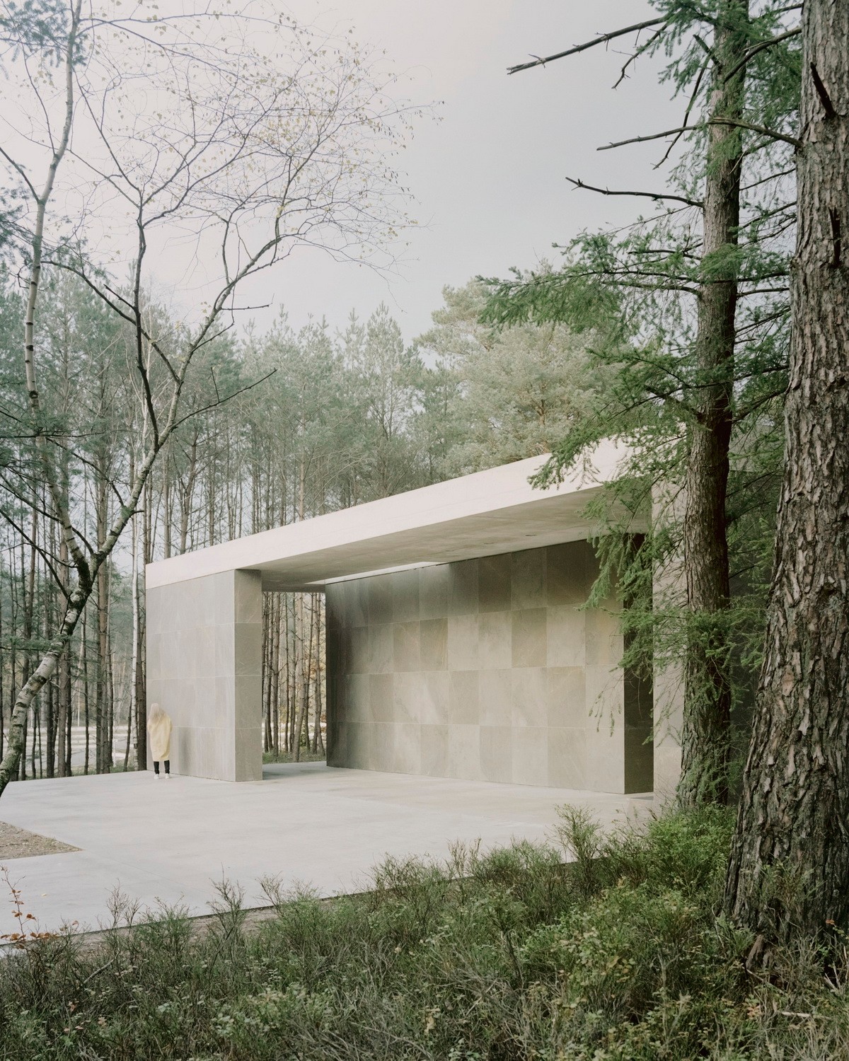 BIM建筑|荷兰受害者纪念堂“卢嫩馆”,消隐而平和 / KAAN Architecten BIM建筑|荷兰受害者纪念堂“卢嫩馆”,消隐而平和 / KAAN Architecten