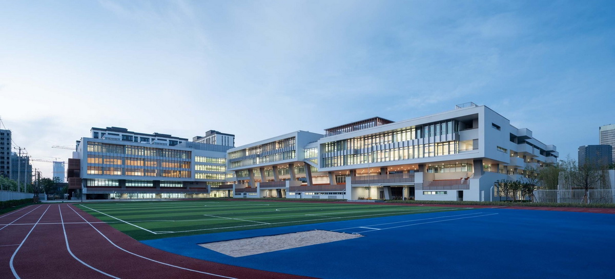 BIM建筑|华东师范大学第二附属中学前滩学校及冰厂田前滩幼儿园 / 致正建筑工作室+大正建筑事务所 BIM建筑|华东师范大学第二附属中学前滩学校及冰厂田前滩幼儿园 / 致正建筑工作室+大正建筑事务所