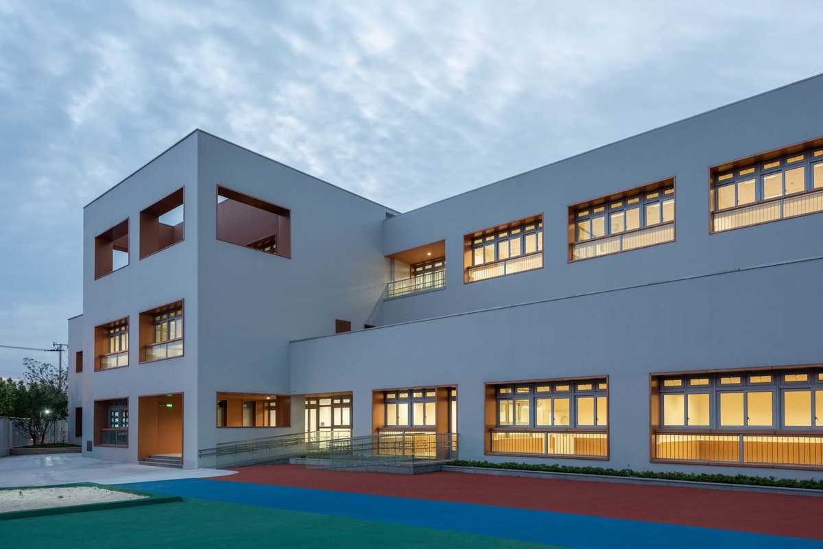 BIM建筑|华东师范大学第二附属中学前滩学校及冰厂田前滩幼儿园 / 致正建筑工作室+大正建筑事务所 BIM建筑|华东师范大学第二附属中学前滩学校及冰厂田前滩幼儿园 / 致正建筑工作室+大正建筑事务所