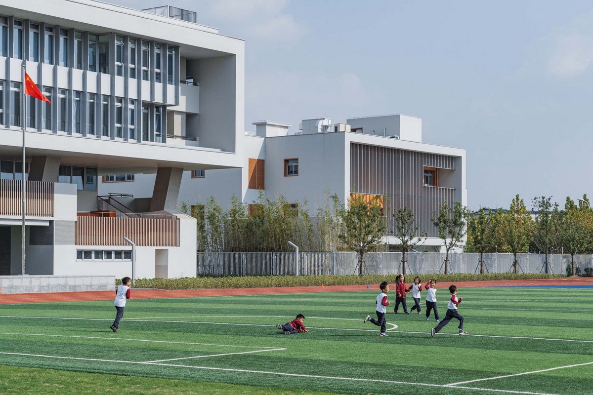 BIM建筑|华东师范大学第二附属中学前滩学校及冰厂田前滩幼儿园 / 致正建筑工作室+大正建筑事务所 BIM建筑|华东师范大学第二附属中学前滩学校及冰厂田前滩幼儿园 / 致正建筑工作室+大正建筑事务所