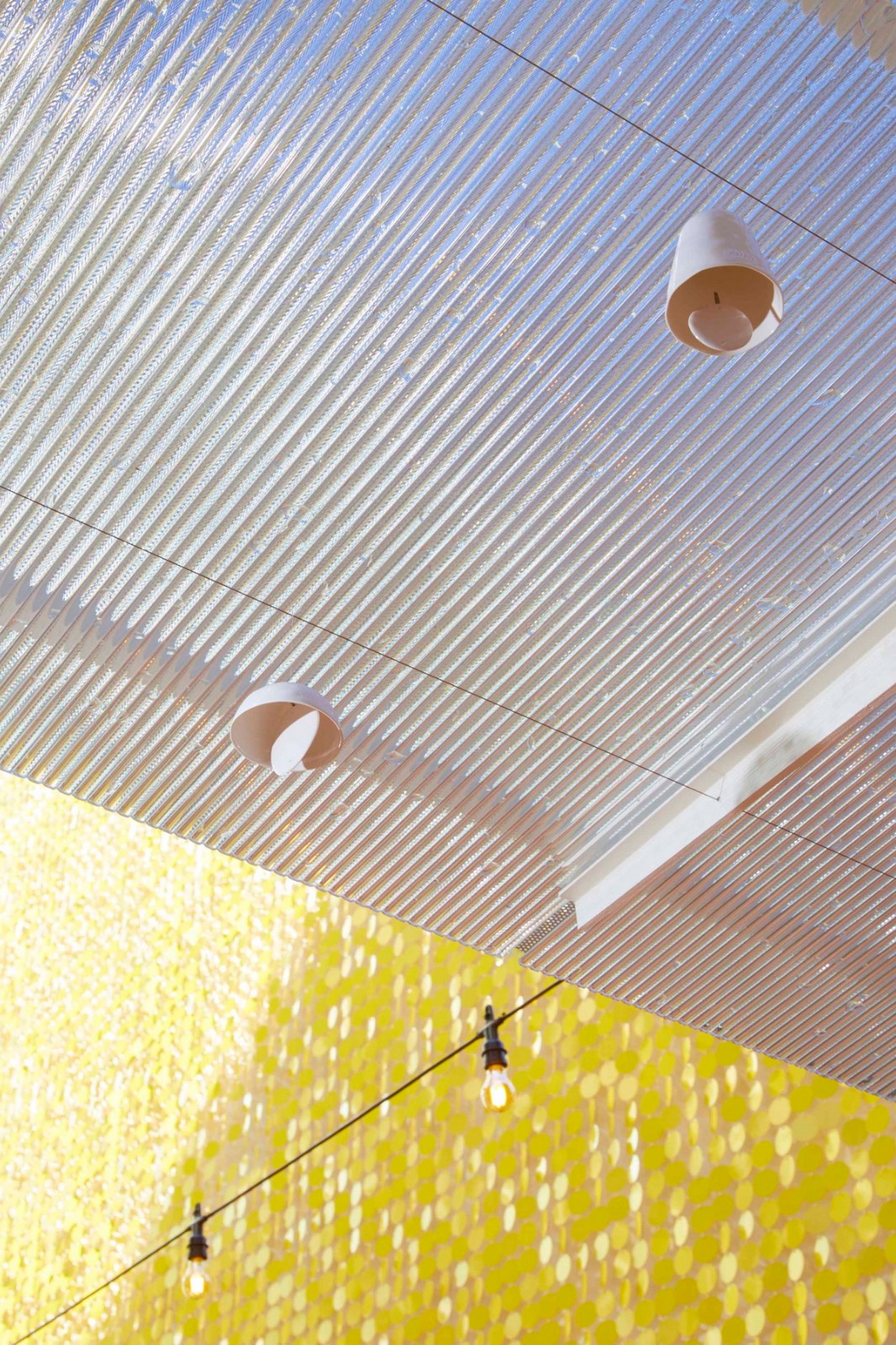 BIM建筑|Roly-Poly创意餐厅,韩国 / studioVASE BIM建筑|Roly-Poly创意餐厅,韩国 / studioVASE