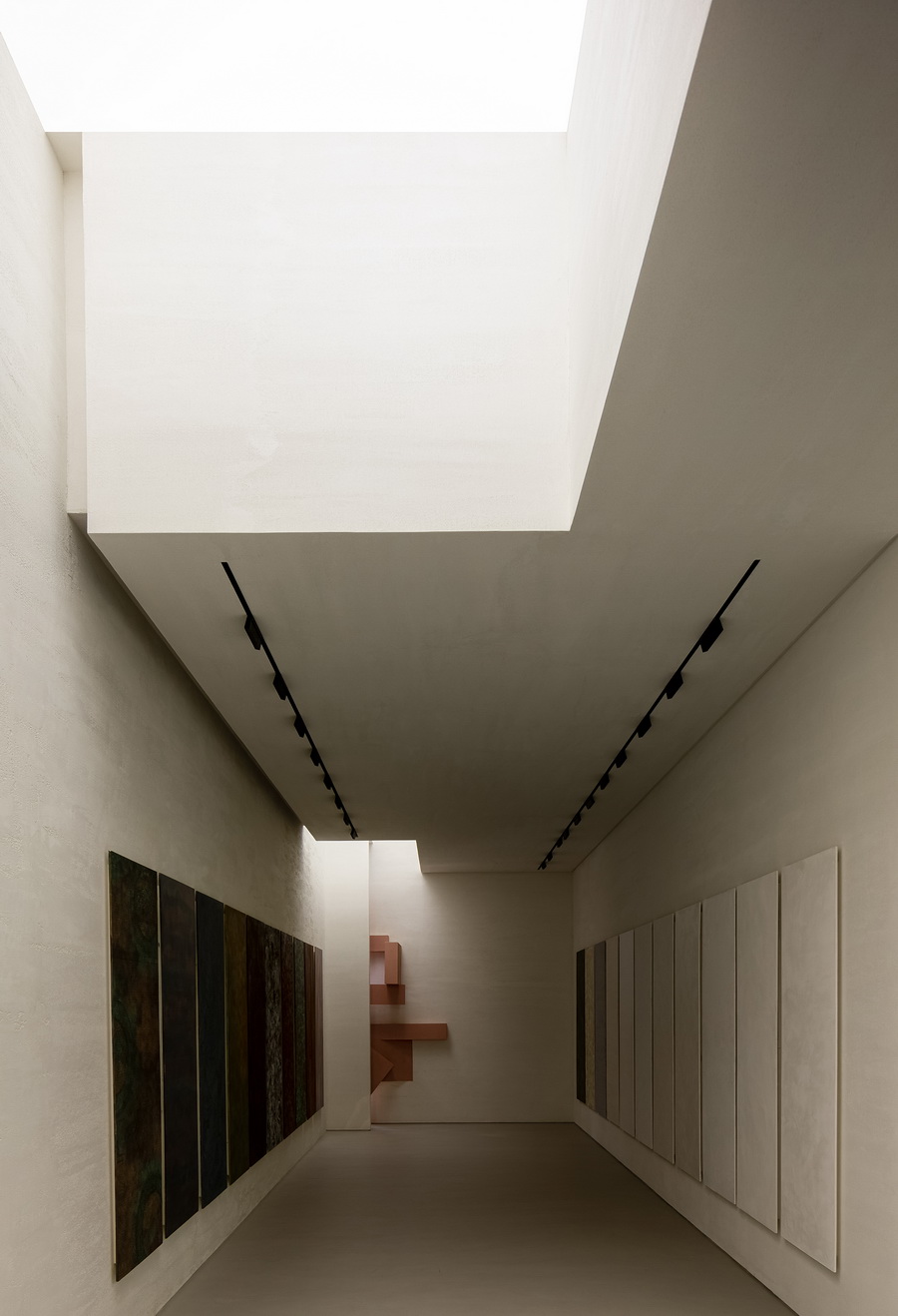 BIM建筑|ANBONG HOME 艺术涂料展厅 / 艾克建筑设计 BIM建筑|ANBONG HOME 艺术涂料展厅 / 艾克建筑设计