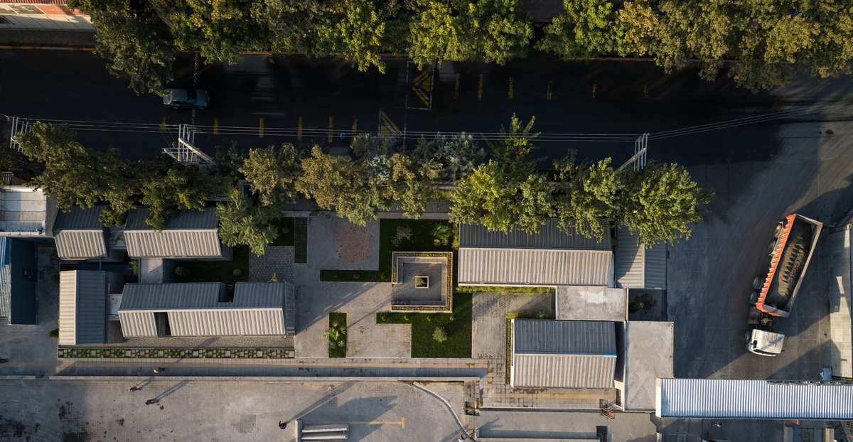 BIM建筑|Aptus 工厂展厅,庭院与光影之歌 / Hooba Design BIM建筑|Aptus 工厂展厅,庭院与光影之歌 / Hooba Design