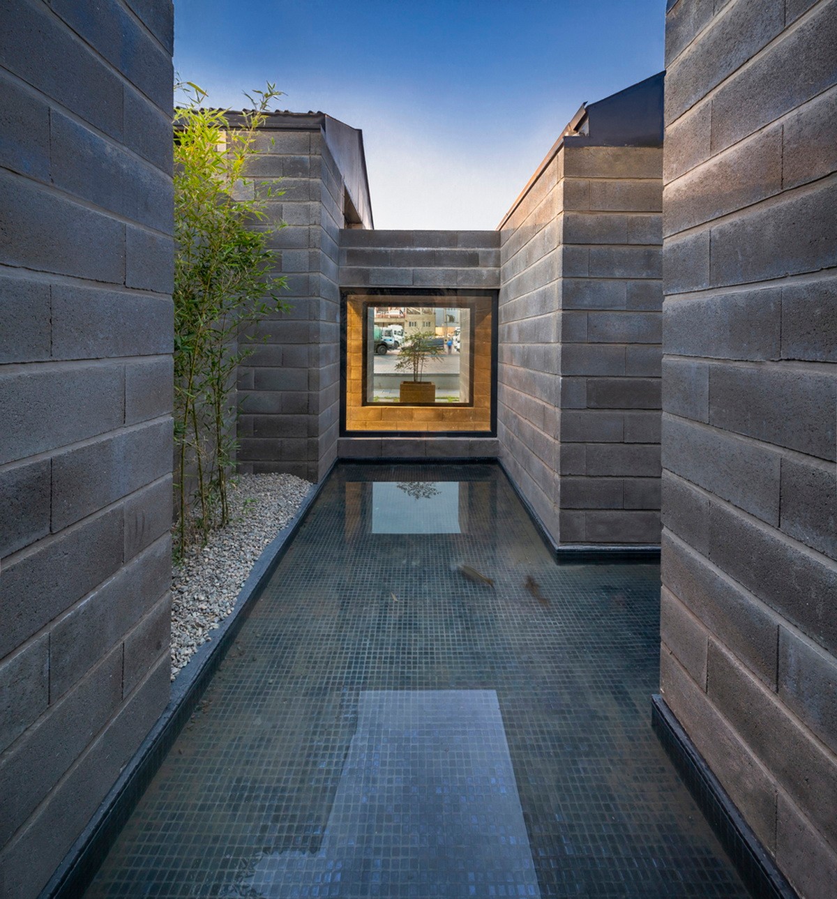 BIM建筑|Aptus 工厂展厅,庭院与光影之歌 / Hooba Design BIM建筑|Aptus 工厂展厅,庭院与光影之歌 / Hooba Design