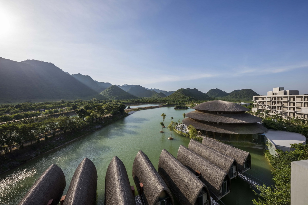 BIM建筑|维达纳受蕴餐厅,模块化竹制架构 / 武重义建筑事务所 BIM建筑|维达纳受蕴餐厅,模块化竹制架构 / 武重义建筑事务所