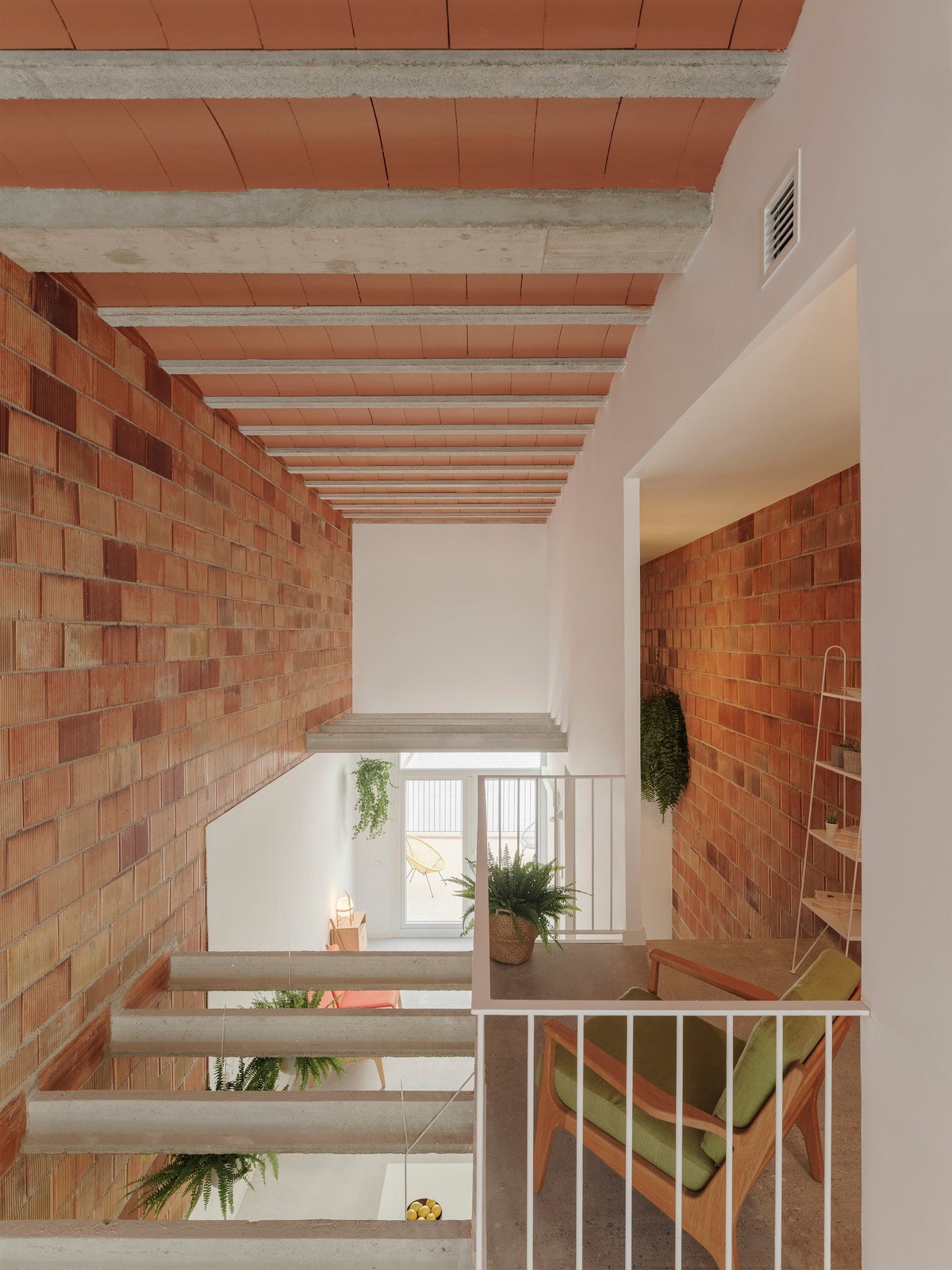 BIM建筑|1819 HY住宅,西班牙 / ABrito Architects BIM建筑|1819 HY住宅,西班牙 / ABrito Architects