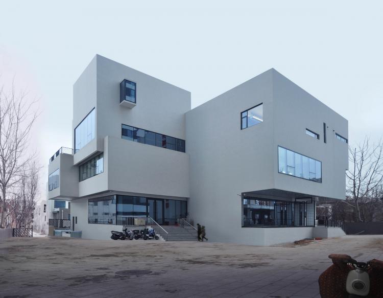 BIM建筑|夹缝中自然生长:中国.葫芦岛德邻堂产业楼设计实践 / DJ+建筑设计事务所 BIM建筑|夹缝中自然生长:中国.葫芦岛德邻堂产业楼设计实践 / DJ+建筑设计事务所