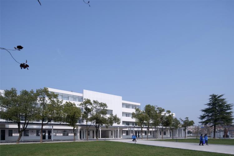 BIM建筑|乡村振兴之乡镇中学改造-全椒县新锐古河中学 / 上海思序建筑规划设计 BIM建筑|乡村振兴之乡镇中学改造-全椒县新锐古河中学 / 上海思序建筑规划设计