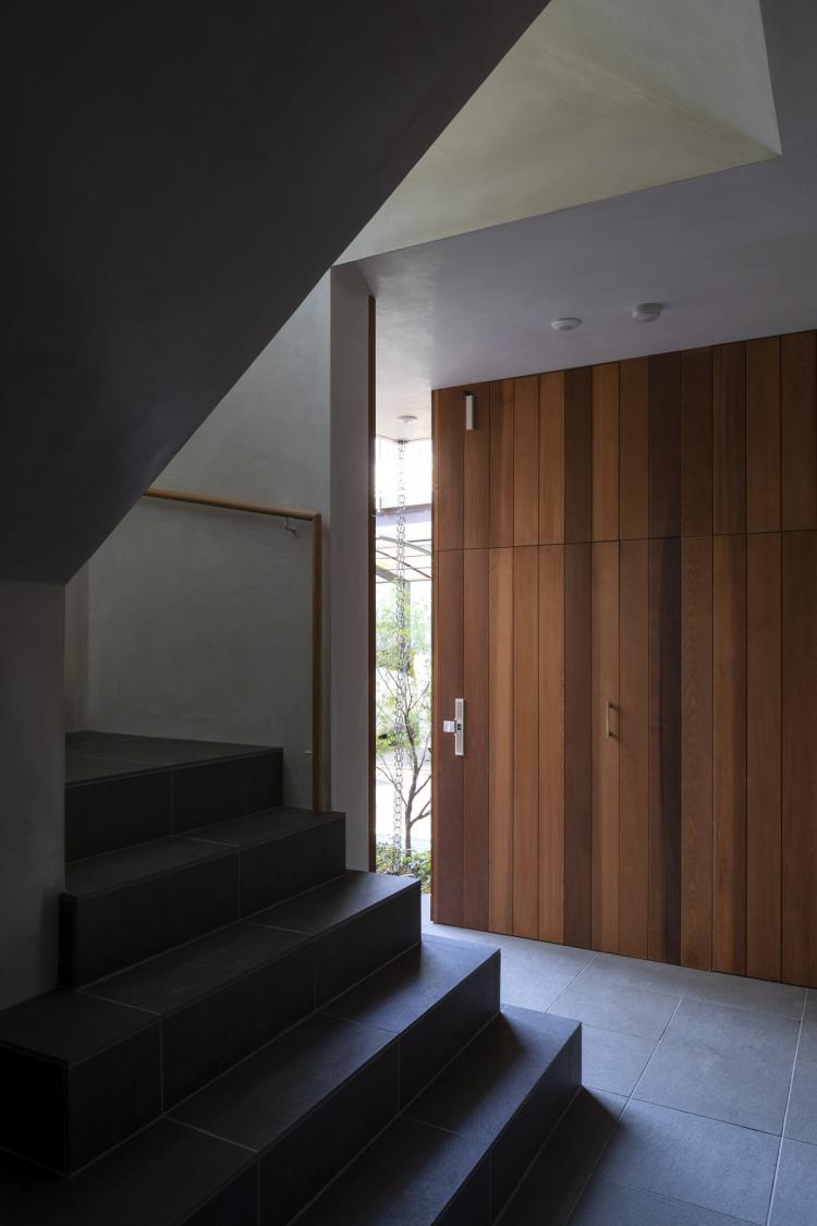 BIM建筑|东京天空洞穴住宅:静谧的自然居所 / IKAWAYA Architects BIM建筑|东京天空洞穴住宅:静谧的自然居所 / IKAWAYA Architects