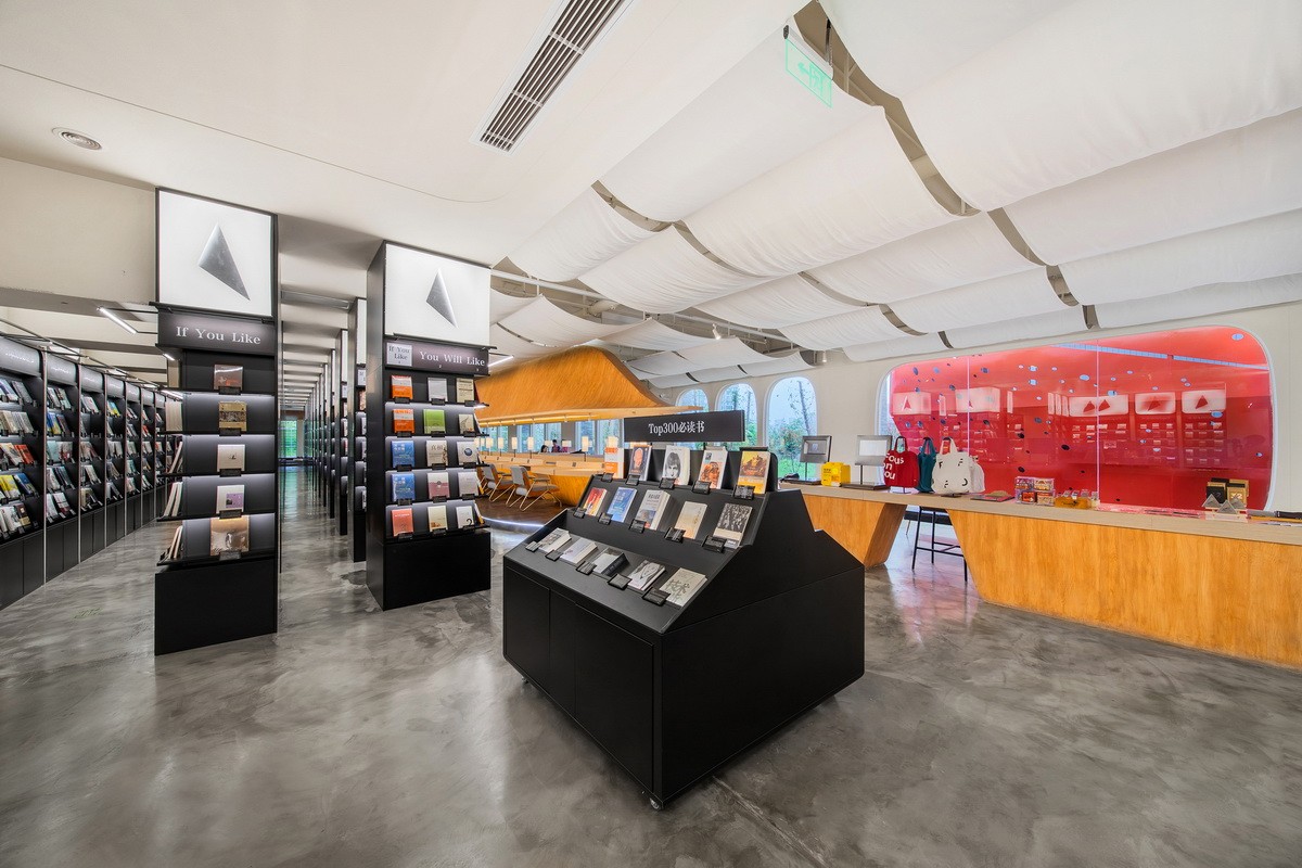 BIM建筑|古腾堡星汉书店:场景空间的营造 / 未韬建筑 BIM建筑|古腾堡星汉书店:场景空间的营造 / 未韬建筑